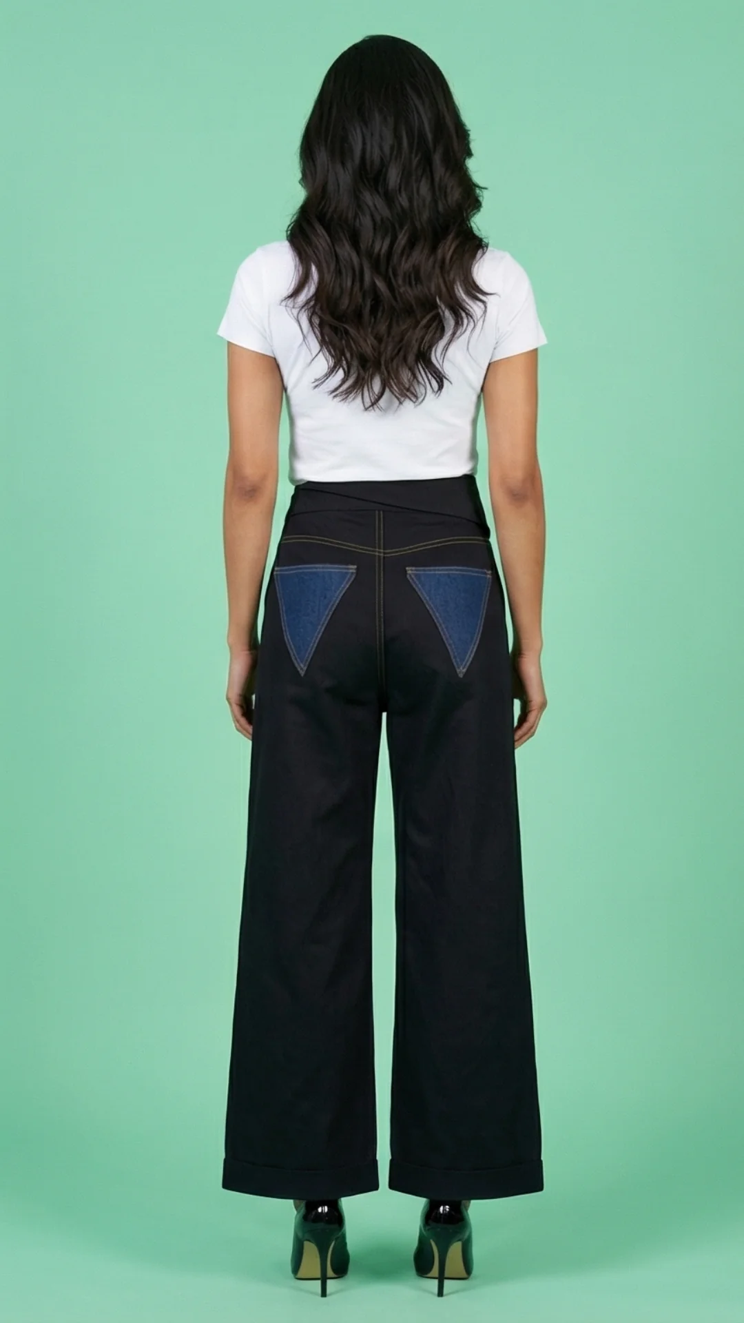 Jean Bota Semiancha con Pretina Asimétrica – Pantalón Denim Moderno - imagen 3